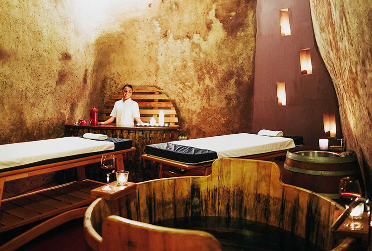 La vinoterapia: un'esperienza esclusiva da Masseria Ancella