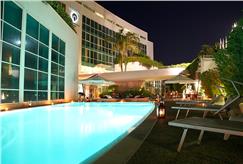 31/12: 1 Notte a Capodanno con Cenone con Musica per 1 persona