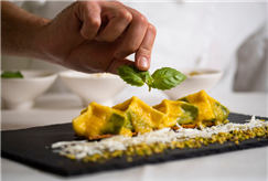 Anche Sabato a Cena e Domenica a Pranzo: Menù Gourmet "Puglia in Love" per 2 o 3 persone