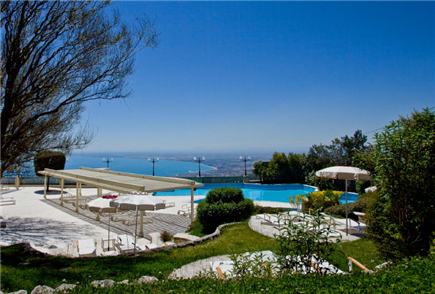 1 Notte con Spa e Accesso alla Piscina Esterna anche in Mezza Pensione per 2 persone
