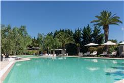 15/08: 1 Notte con Pranzo di Ferragosto e Accesso alla Piscina Esterna anche con Spa per 1 persona