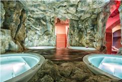 Percorso Benessere Luxury anche con Massaggio e Pranzo o Cena per 2 persone