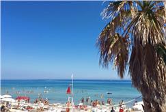 Accesso al Lido con Ombrellone e Lettino per 2 persone