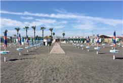 2/06: Accesso al Lido fino a 4 persone con Ombrellone, Lettini e Parcheggio