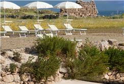 2/06: Accesso al Lido il 2 Giugno con Ombrellone, Lettino e Parcheggio per 2 o 3 persone