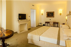 6-7-8/12: 1 Notte dell'Immacolata in Camera con Vasca Idromassaggio per 2 persone