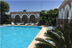 1 Notte in B&B con Accesso alla Piscina Esterna anche con Spa e Massaggio per 2 persone