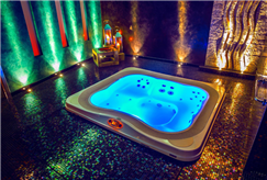 Day Use di 4 Ore con Spa anche con Massaggio per 2 persone