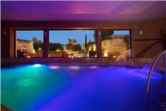 30/10 o 1/11: 1 Notte ad Halloween con Spa di 2 Ore anche in Mezza Pensione per 2 persone