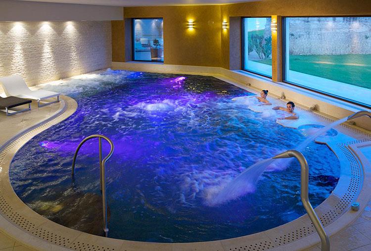 1 Notte con Spa di 2 Ore anche in Mezza Pensione per 2 persone
