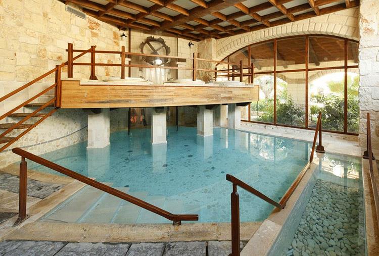 6-7/12: 1 o 2 Notti dell'Immacolata in Mezza Pensione o Pensione Completa con Spa e Trattamenti Benessere per 1 persona