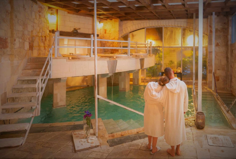 31/10 - 1/11: 1 o 2 Notti ad Halloween in Mezza Pensione con Spa per 2 persone