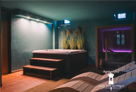 1 Notte in B&B o Mezza Pensione anche con Spa e Passeggiata a Cavallo per 2 persone