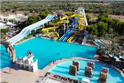Luglio e Settembre: Ingresso all'Acquapark con Lettino e Ombrellone per 1, 2 o 3 persone