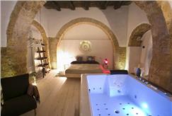 1 Notte in Suite con Idromassaggio e Bollicine per 2 persone