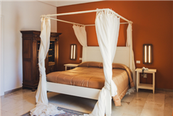 Settembre: 1 Notte in Junior Suite in B&B dal lunedì alla domenica per 2 persone