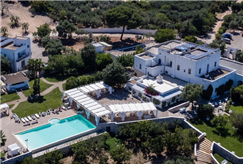 Da Aprile: 1 Notte in B&B o Mezza Pensione anche in Suite con Idromassaggio per 2 persone