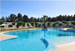 1 Notte con Accesso alla Piscina Esterna e Spa e anche con Massaggio per 2 persone