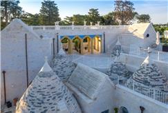 1 Notte in Trullo o in Camera con Vasca Idromassaggio per 2 persone