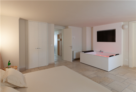 Percorso Benessere Privato con Aperitivo anche con Cena per 2 o 3 persone