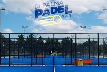Partita di Padel per 90 minuti per 2 o 4 persone