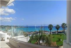 Fino al 30 Ottobre: 1 Notte in Hotel sul Mare anche in Mezza Pensione per 2 persone