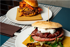31/10 o 1/11: Panino Gourmet di Halloween a Pranzo o Cena per 2 o 3 persone