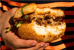 Anche Sabato a Cena: Menù con Panino di Carne per 2 o 3 persone