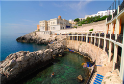 Dal 18 Aprile: 1 Notte in B&B o in Mezza Pensione anche con Accesso al Lido ed alla Piscina per 2 persone