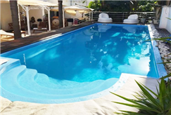1 Notte in Salento con Accesso alla Piscina Esterna per 2 persone
