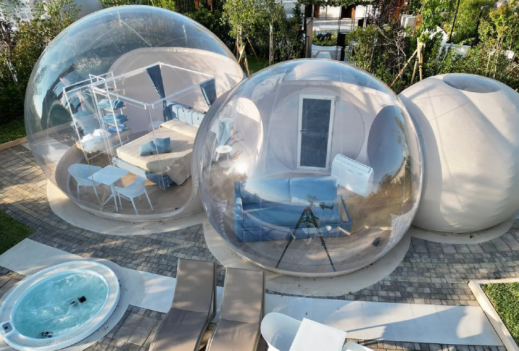 1 Notte in Bubble Room con Idromassaggio Esterna Riscaldata anche in Mezza Pensione per 2 persone