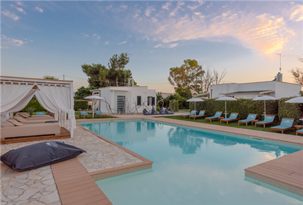 1 Notte con Accesso all'Area Relax e Piscina anche in Glamping in Suite Tenda per 2 persone
