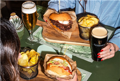 Anche Sabato a Cena e Domenica a Pranzo: Menù Panino con Antipasto anche con Dessert per 2 o 3 persone