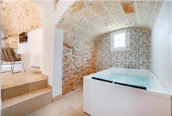 1 Notte in Suite con Vasca Idromassaggio per 2 persone