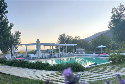 1 Notte con Accesso alla Piscina Esterna e Spa anche in Mezza Pensione per 2 persone