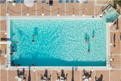 1 o 2 Notti in Mezza Pensione con Accesso in Spiaggia e alla Piscina Esterna con Animazione per 2 persone