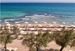 Anche Sabato e Domenica: Accesso al Lido con Ombrellone, Lettino, Telo e Light Lunch con Pizza per 2 o 3 persone	
