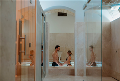 1 Notte anche in Suite con Vasca di Design e con Spa Privata con Piscina Idromassaggio in Grotta per 2 persone
