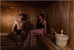 1/05: 1 Notte del 1° Maggio in B&B o Mezza Pensione anche con Spa per 2 persone