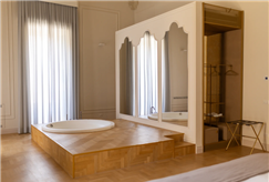 1 Notte Luxury in Dimora Storica anche in Suite con Mini Piscina Idromassaggio e Aperitivo e Cena Gourmet per 2 persone