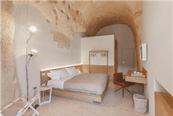 Novembre (fino al 17), dal 5 Dicembre al 7 Gennaio e Marzo: 1 Notte in Camera Deluxe dalla domenica al venerdì per 2 persone