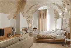 1 Notte nel Cuore dei Sassi anche in Suite con Vasca e con Accesso Privato all'Area Benessere per 2 persone