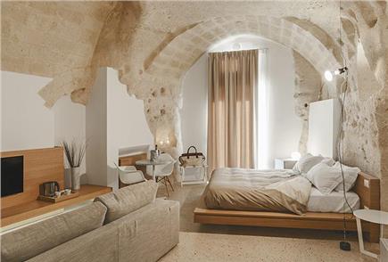 1 Notte nel Cuore dei Sassi anche in Suite con Vasca e con Accesso Privato all'Area Benessere per 2 persone