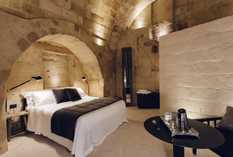 1 Notte nel Cuore dei Sassi per 2 persone