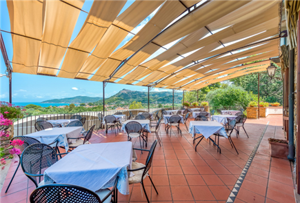 4-5-6/04: 2 Notti a Pasqua in Campania con Pranzi di Pasqua e Pasquetta con Musica per 2 persone