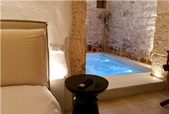 1 Notte anche in Suite con Mini Piscina Idromassaggio per 2 persone