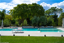 1 Notte in Mezza Pensione con Accesso alla Piscina Esterna per 2 persone