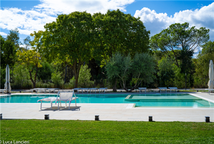 1 Notte in Mezza Pensione con Accesso alla Piscina Esterna per 2 persone
