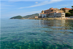 Anche Sabato e Domenica: Accesso al Lido con Ombrellone e Lettino anche con Pranzo per 2 o 3 persone