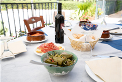 6/04: Pranzo di Pasquetta con Musica per 1 o 2 persone